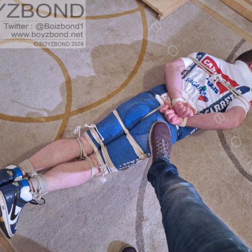 Moving too much ! You're gonna be hogtied !