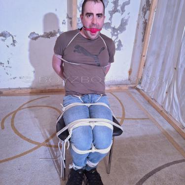 Comfy on the chair ? Time to change your gag !